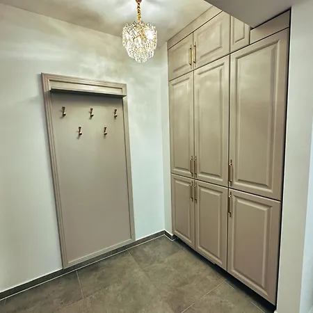 Neo Sase - Denya Forest - Private Parking Apartament *