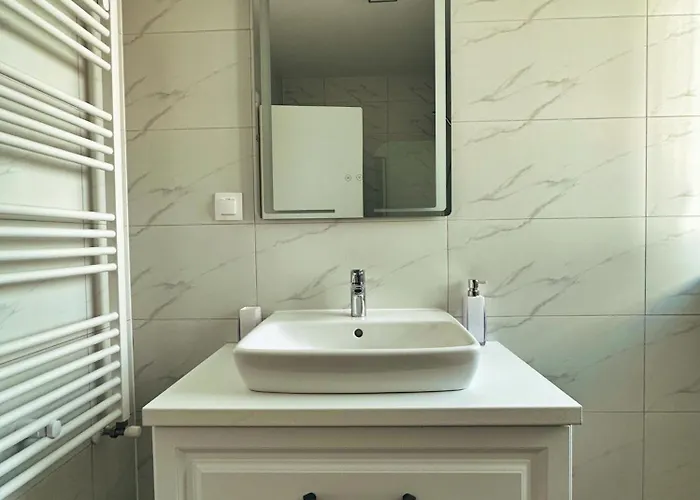 Neo Sase - Denya Forest -near Amazonia - Private Parking Timisoara