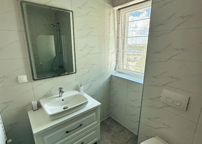 Apartment Neo Sase - Denya Forest -near Amazonia - Private Parking Timisoara